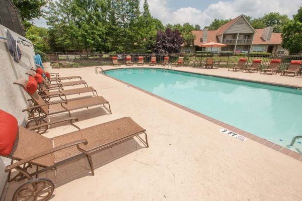 swimming pool in Jackson, TN