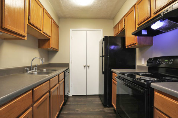 Jackson, TN apartment kitchen